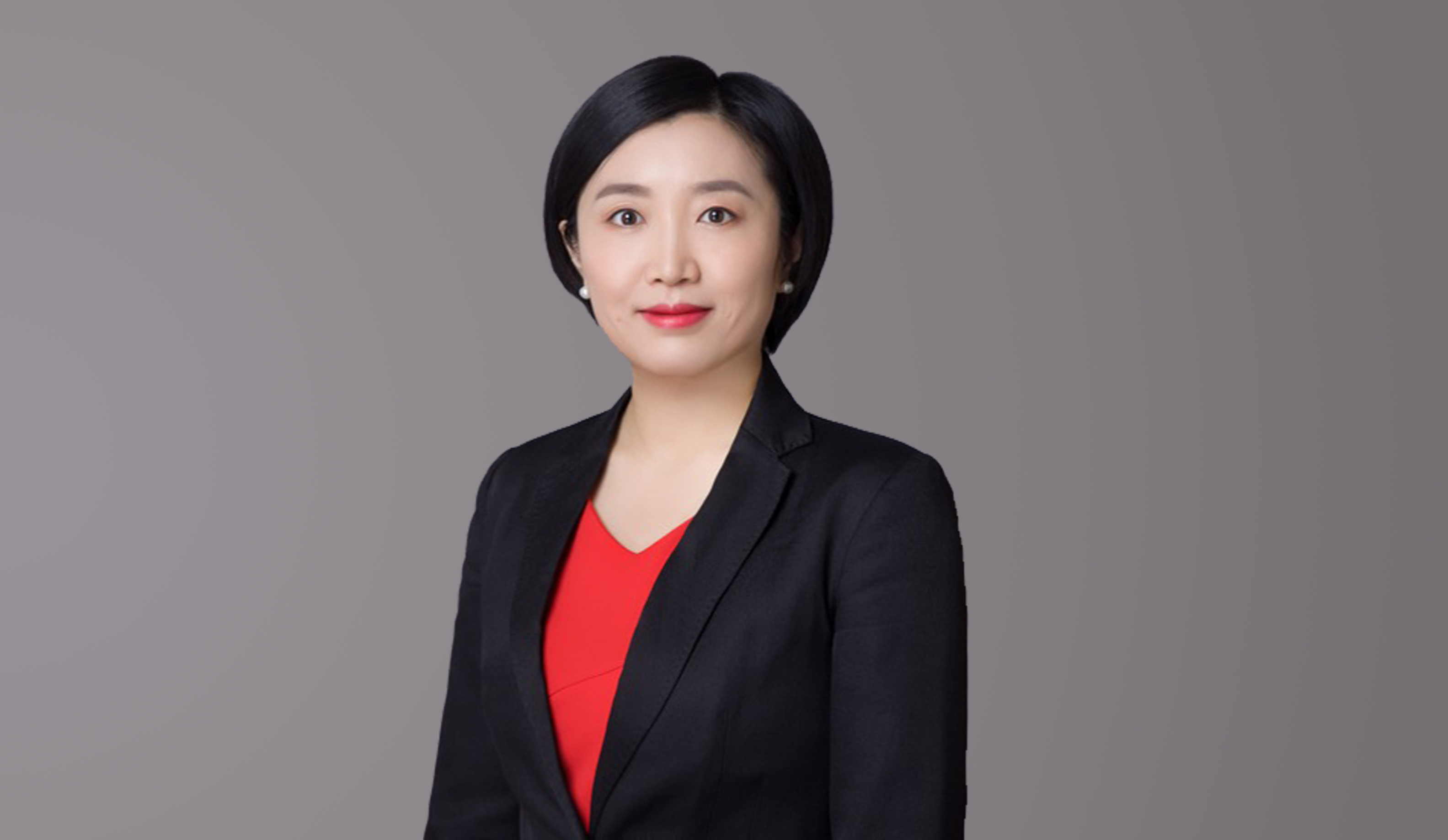 王璐  